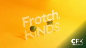 Letras brancas em 3D soletram "Frotch. KINDS" em um fundo amarelo, com duas pedras verdes sobre a palavra "KINDS". "CFK CRIS FRANKLIN" está no canto inferior direito.