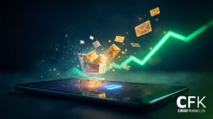 Um carrinho de compras com pacotes e envelopes voadores emerge de uma tela de tablet, com uma seta verde para cima e efeitos digitais ao fundo. Marca d'água CFK Cris Franklin no canto.